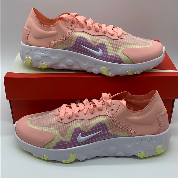 WMNS NIKE RENEW LUCENT bleached coral/white - Picture 5 of 16